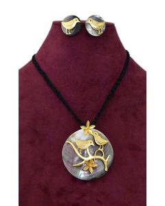 Shell Gold-plated Plated Brass Pendent Set21
