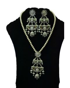 SILVER PLATED NECKLACE