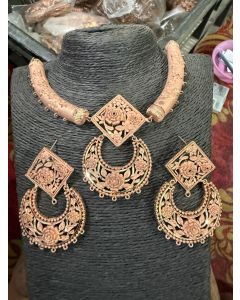 NECKLACE SET